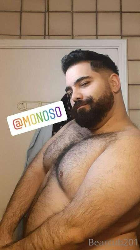 Follow my friend @Monoso
He is a bear cub who is starting, g..