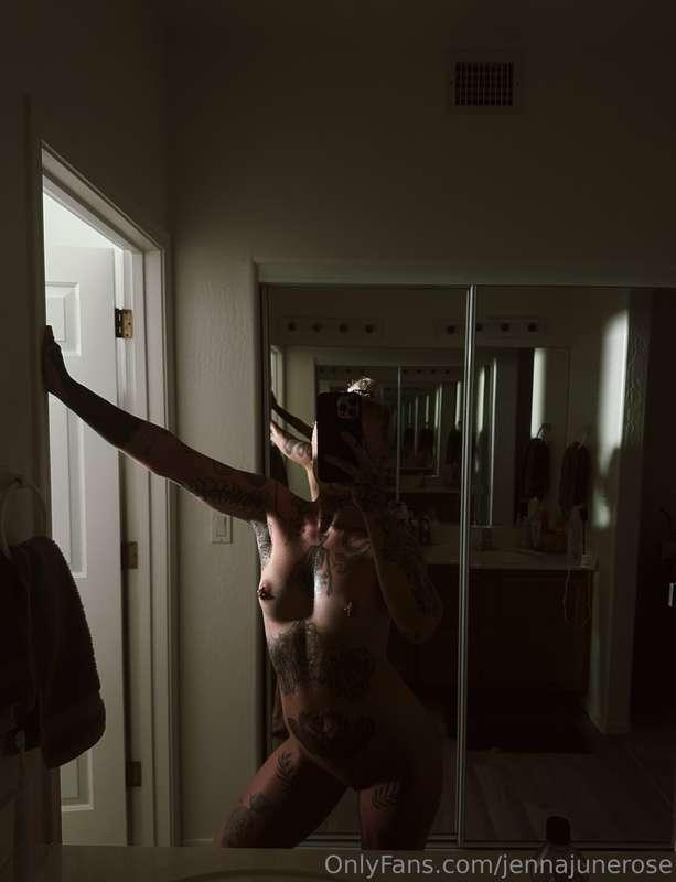 jennajunerose image #0