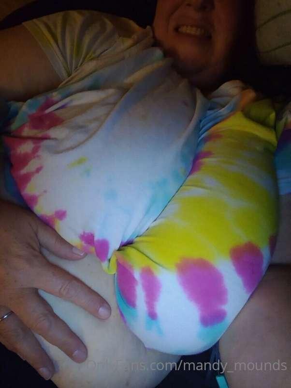 How about we call it tie-dye titty Thursday