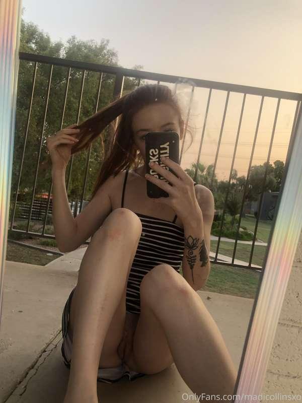 Bored and horny hehe, hmu <3