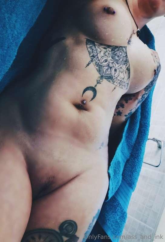 This may not be the most perfect body but it's perfect for f..