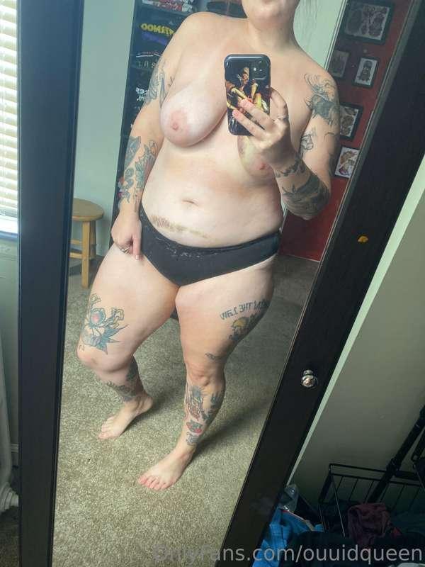 snowy day but still in my birthday suit 😉😜