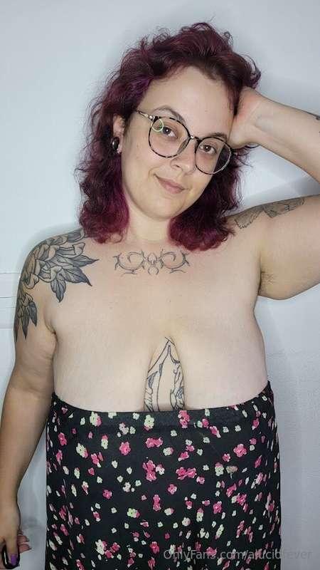 a very relaxed and at home outfit to bear with how hot this ..