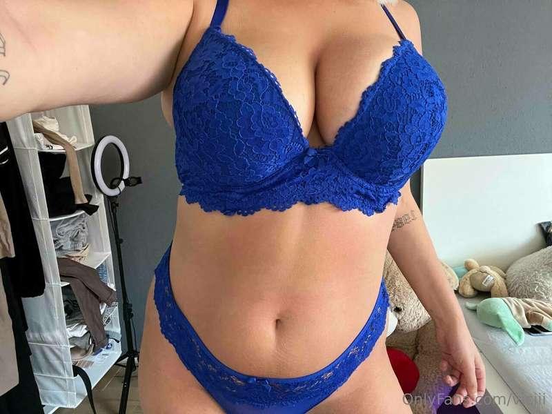 new lingerie :) what do you think about it? 🫣 i hope you lik..