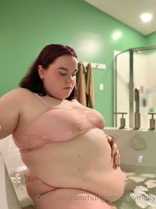 hungryhungrymolly image #4