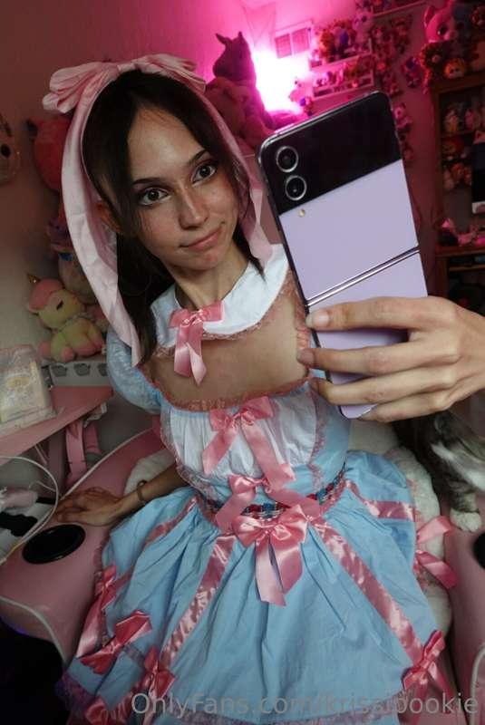 ｡ﾟ•┈୨♡ **Pretty Princess Photoset** ♡୧┈• ｡ﾟ
Let's end the we..