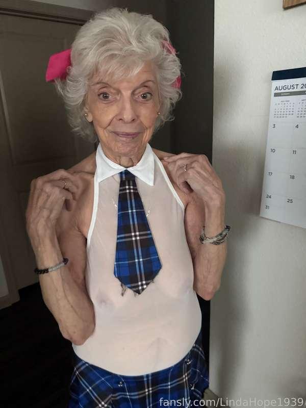 lindahope1939 image #7