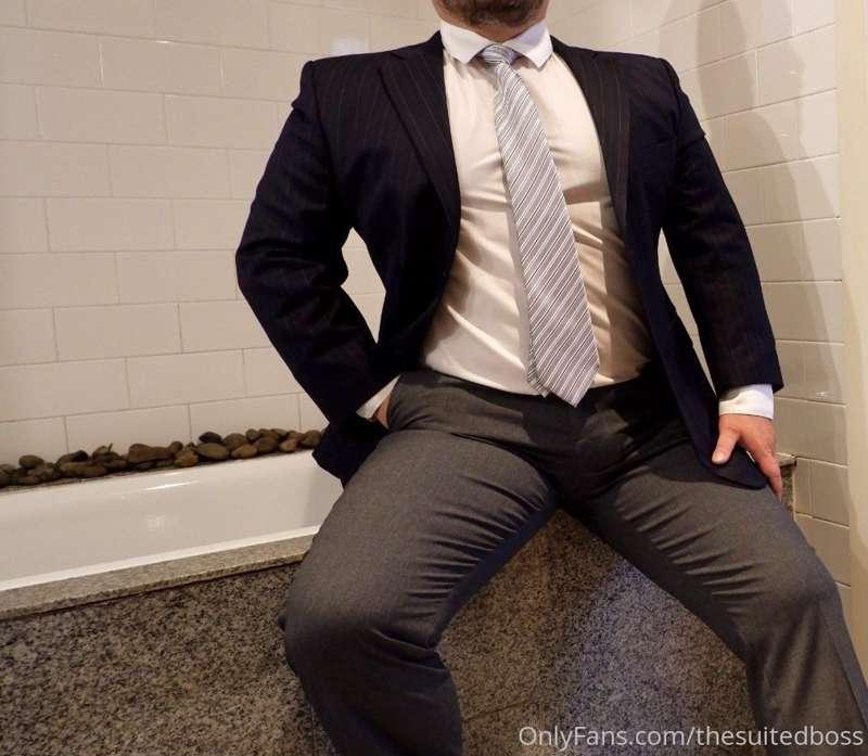 thesuitedboss image #3