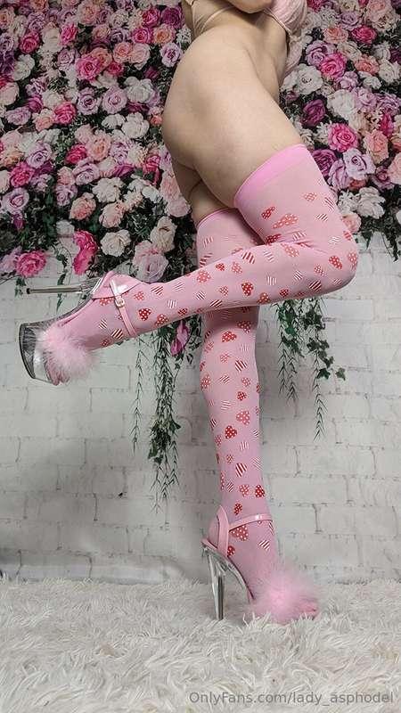Valentine's month is here! How do you like my new valentine'..