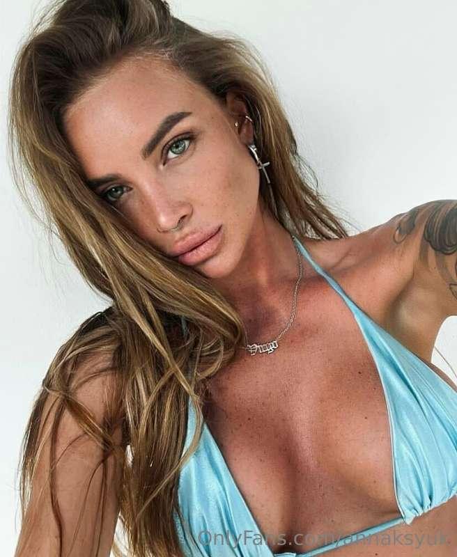 Sun kissed moon🌙🌞