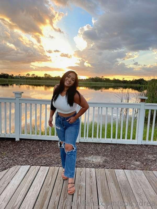 happy to be here 💖