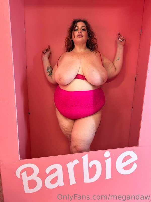 Today's Halloween post: fat barbie 😌 