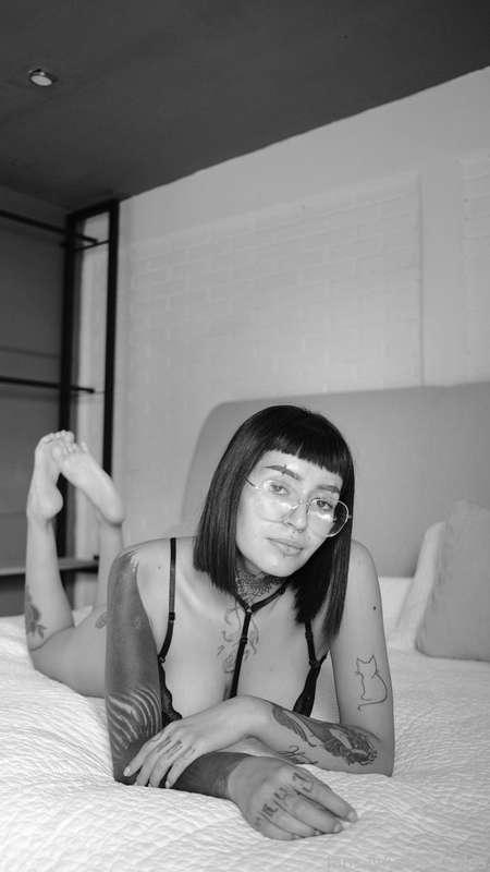 viankasoles image #19