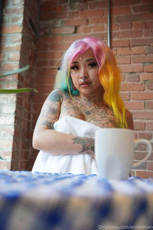 Good morning 💕 Join me for some coffee?