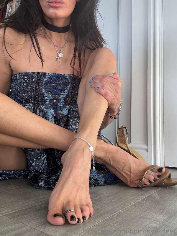 bornroyal_feet image #5