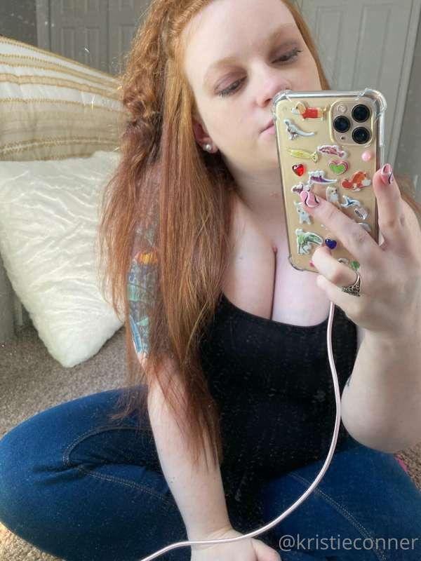 Can you see my baby bump in these throwbacks? I miss it so m..
