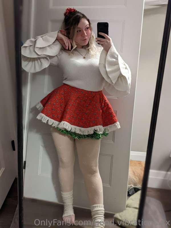 The cutest Christmas elf ✨