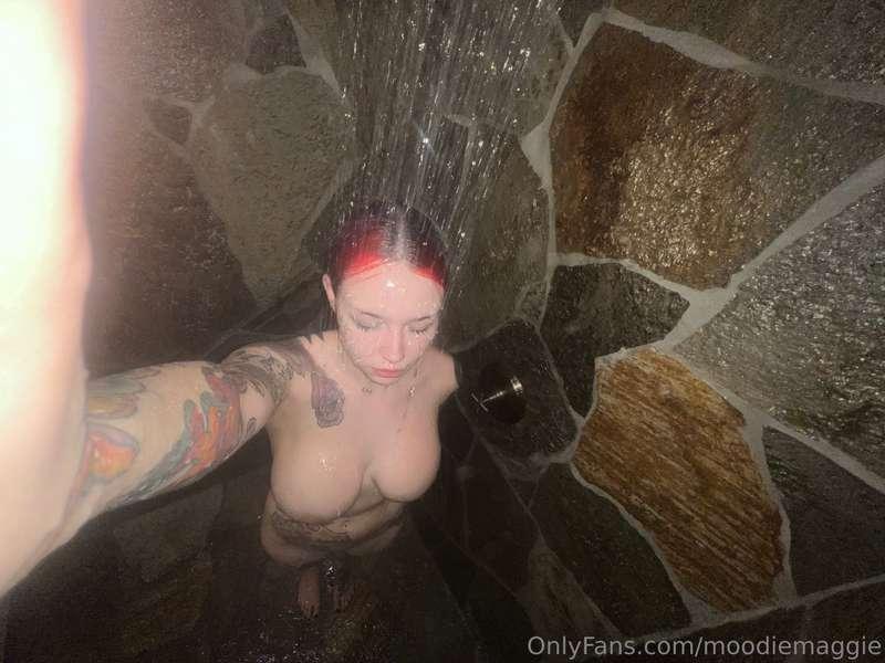 ALL NEW BATHING NUDES. completely exposed to you and drippin..