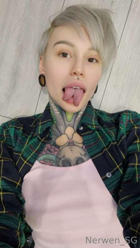 Here`s my tongue😛