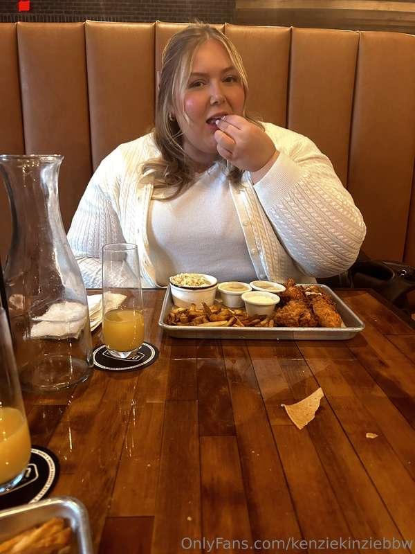 kenziekinziebbw image #1