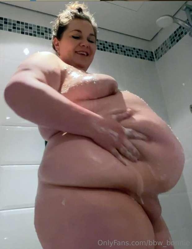 💦💦💦I LOVE being all slippery & WET💦💦💦