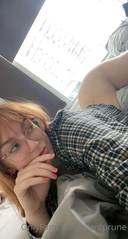 Happy monday cuties... Can't wait for all my PC issues to be..