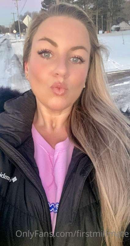 Kisses for my loves💕
Good Night. xoxo
