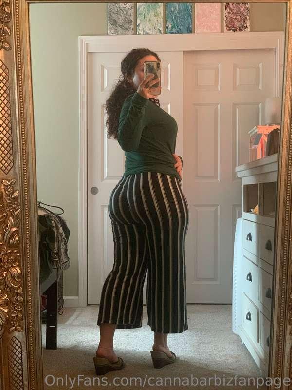 It’s so much work caring around the fat juicy ass 😩🤤
