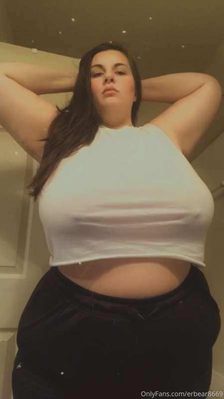 In my white tee-yup