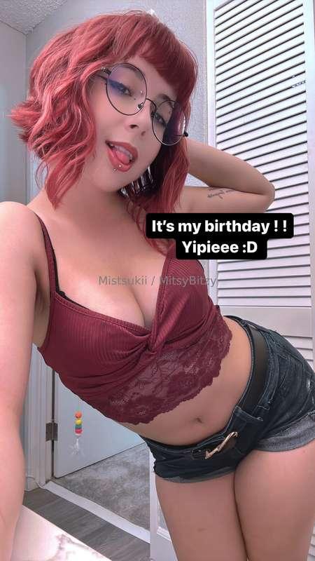 Yipieee :D  I’ll be taking a short lil vaycay for my bday 😌 ..