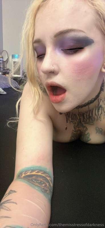 themisstressofdarkness image #0