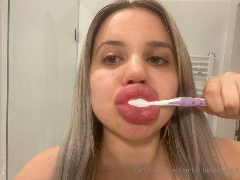 Love my huge lips 💕 but they will be even bigger soon