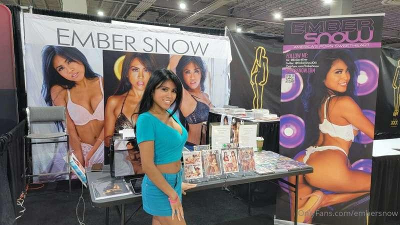 Last day here at Exxxotica! Last chance to come out and visi..