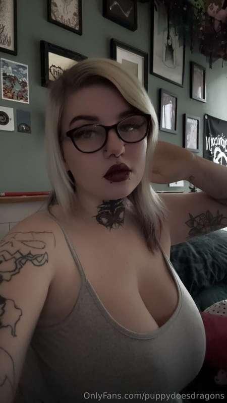 Getting ready to go to @ivory_curls dungeon today - let's se..