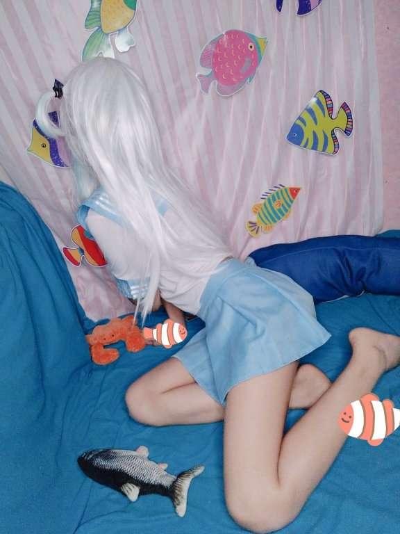 Gura seifuku 🦈🩵