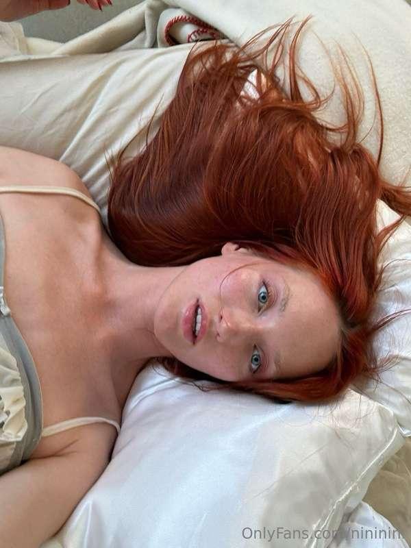 sunday relax caught me in the bed, what exciting to do?🧩