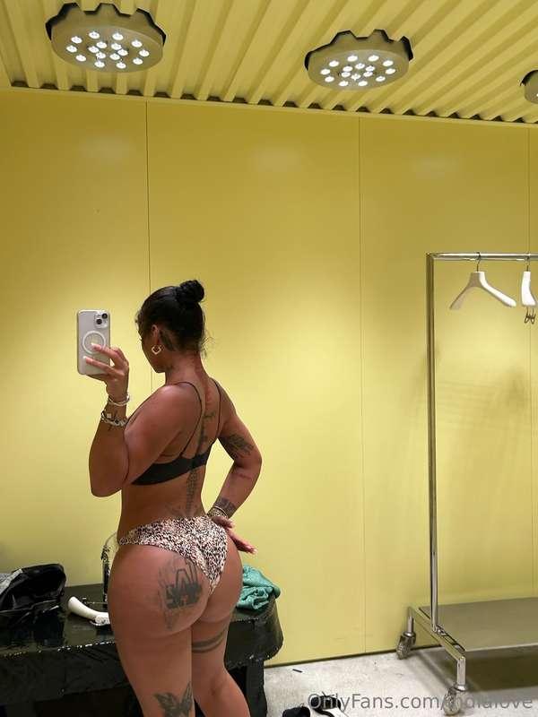 Thicker than a snicker 😜
