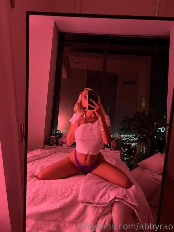 who’s up with me right now? 👀