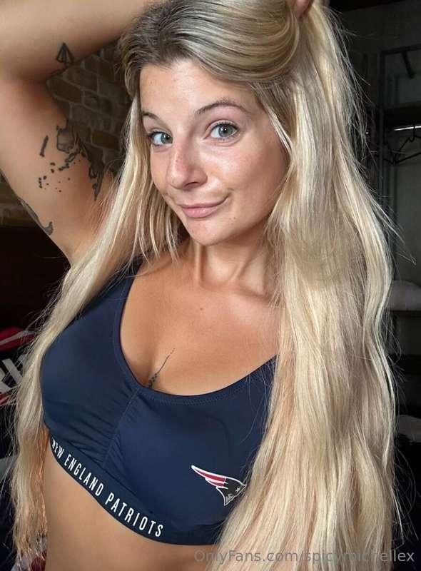 wanna watch the patriots game in 2 days together?