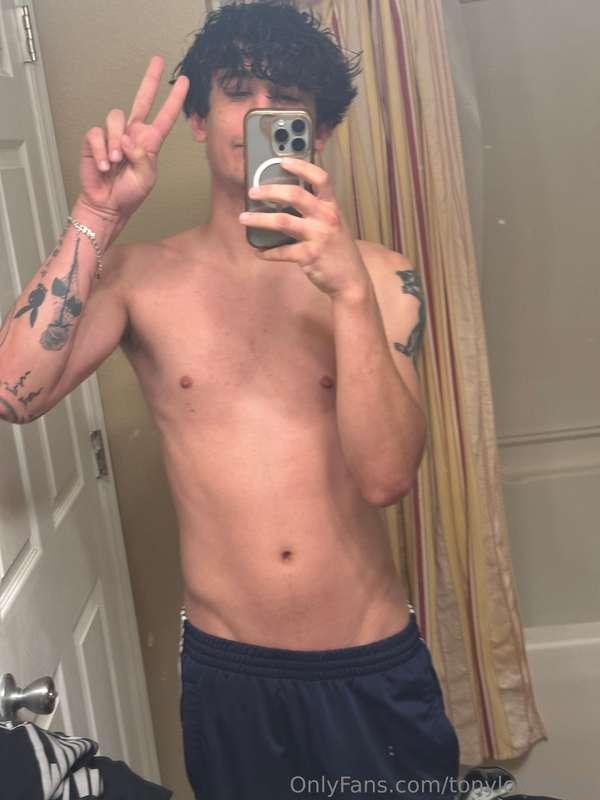 tonylovelocks image #5