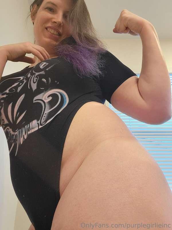 2 fits, some posing, and just a hint of femdom 😎😈