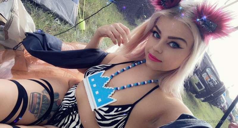 currently taking rave bae applications 💓
join my vip to get ..