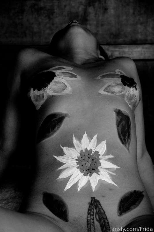 frida image #4