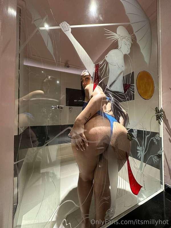 You fuck me in the shower? 😳💦