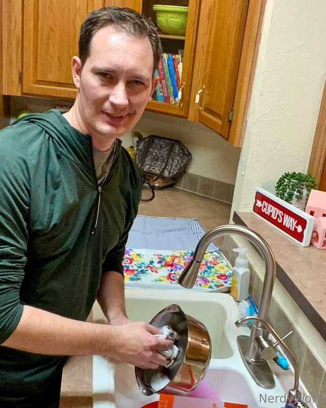 What’s sexier than a man who cooks? A man who does the dishe..