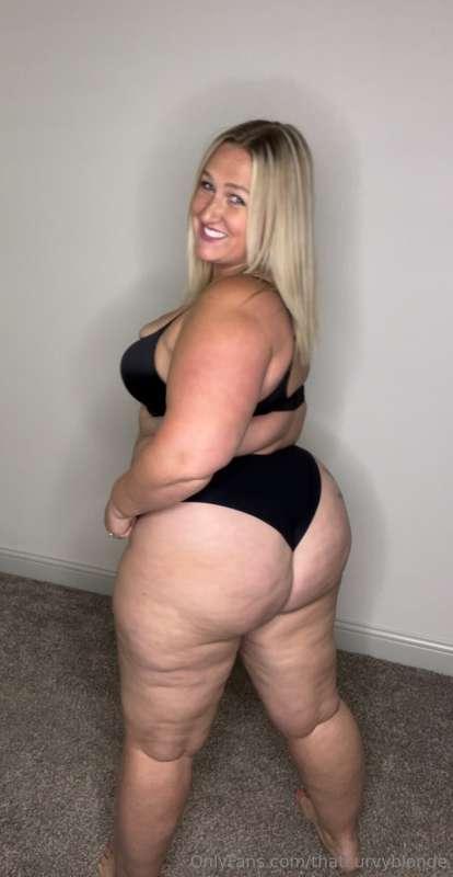 I am a thick and delicious treat! 🤩😈 😋 ❤️