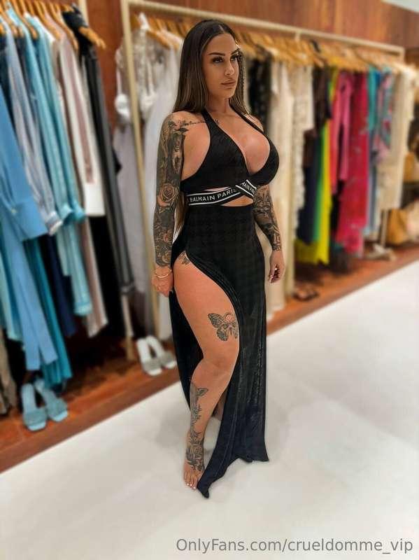 Are you weak for a brat with expensive taste? 😏💅