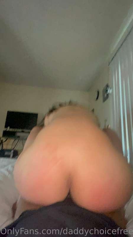 Should I drop this new sextape with my bestie @blunt_lovaa06..