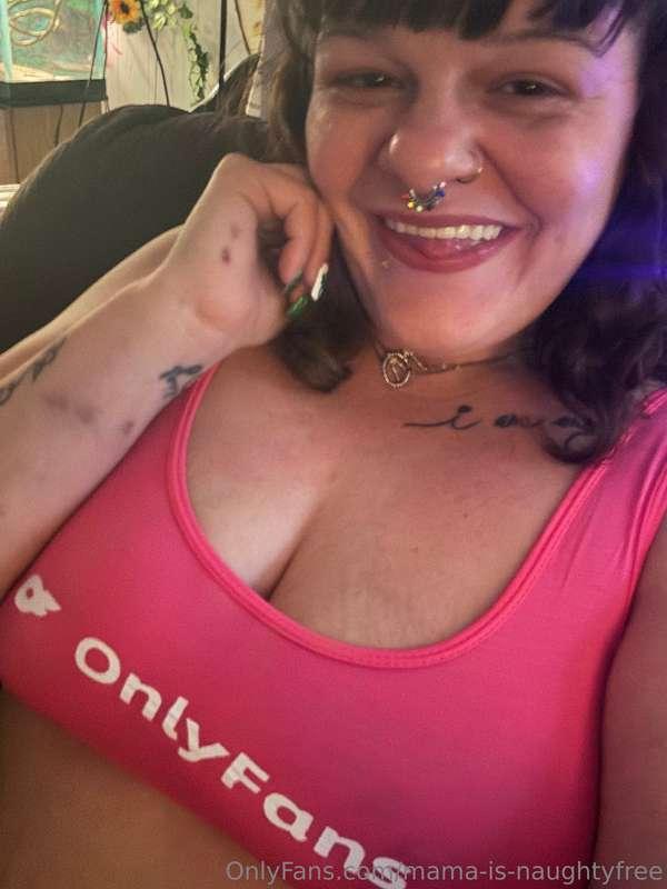 mama-is-naughtyfree image #1