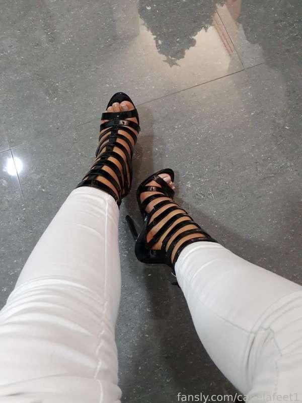 canelafeet1 image #3